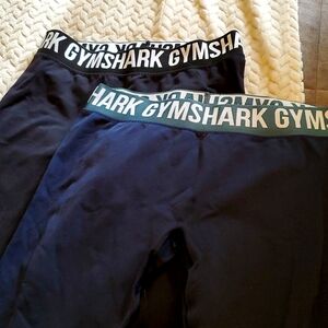 2 pairs L gymshark leggings